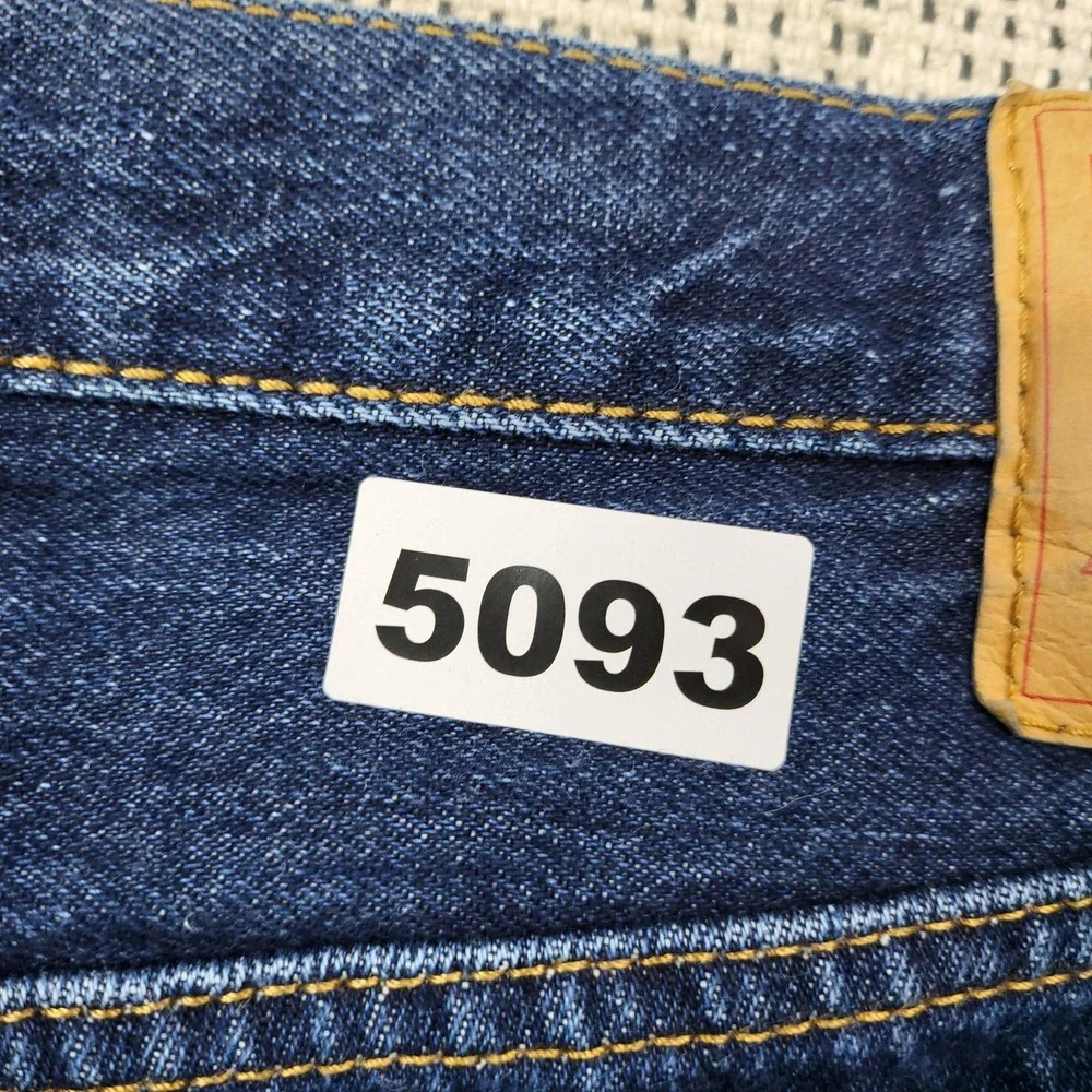 Levis 501 Jeans Mens 36x30‎ Blue Medium Wash Button Fly Straight Leg Denim Pants